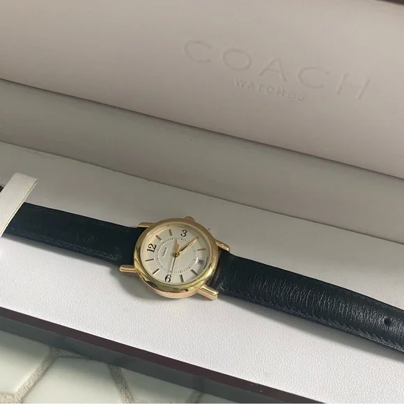 COACH Watch Round Gold Date Indicator Women EUC With box - Picture 1 of 8